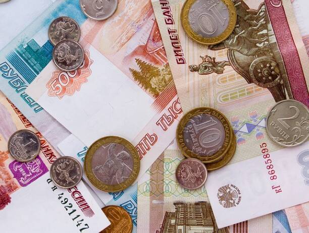 В Госдуму внесли законопроект о начислении 10 000 рублей каждому россиянину