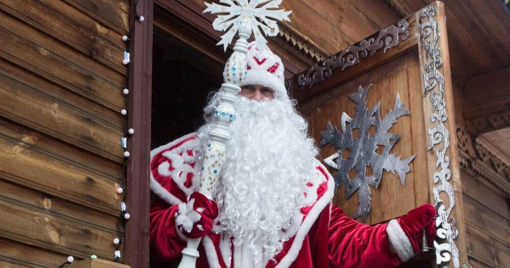 Новогодняя почта Деда Мороза заработала в Москве