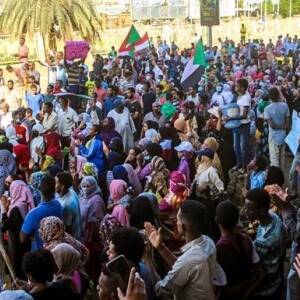Во время акций протеста против переворота в Судане погибли 15 человек