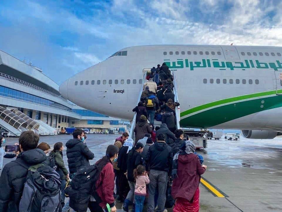Около 400 граждан Ирака вернулись эвакуационным рейсом домой из Беларуси