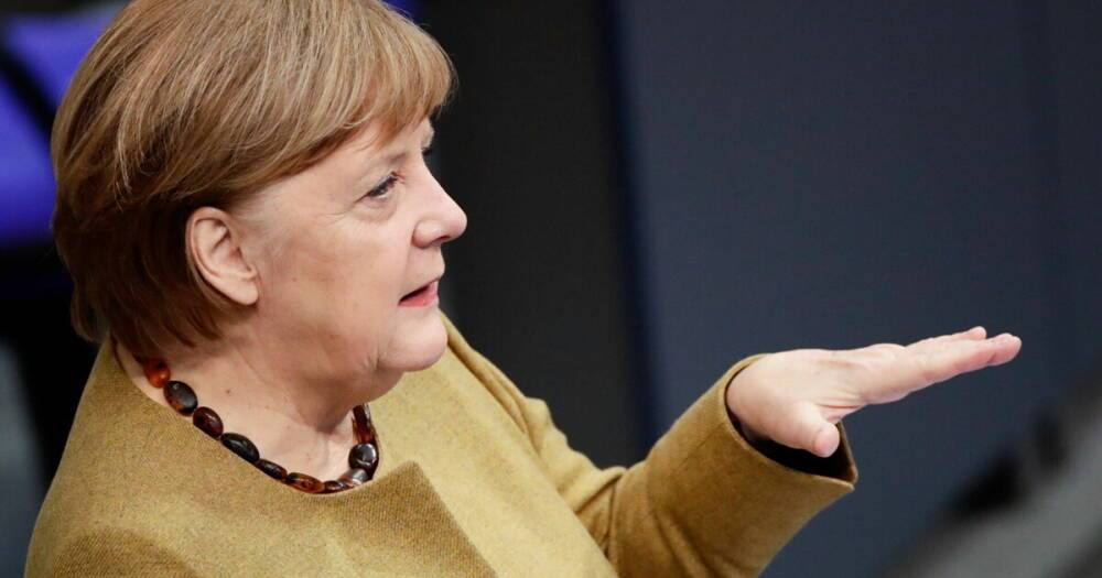 Меркель не удивилась публикации Россией переписки по "нормандской" встрече