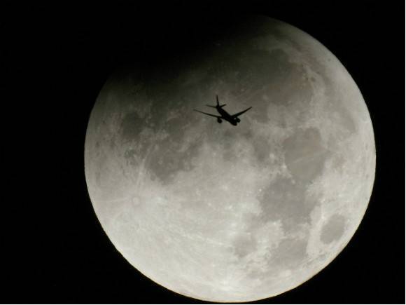 Астролог раскрыла, чем обернется для представителей знаков зодиака мощное лунное затмение 19 ноября