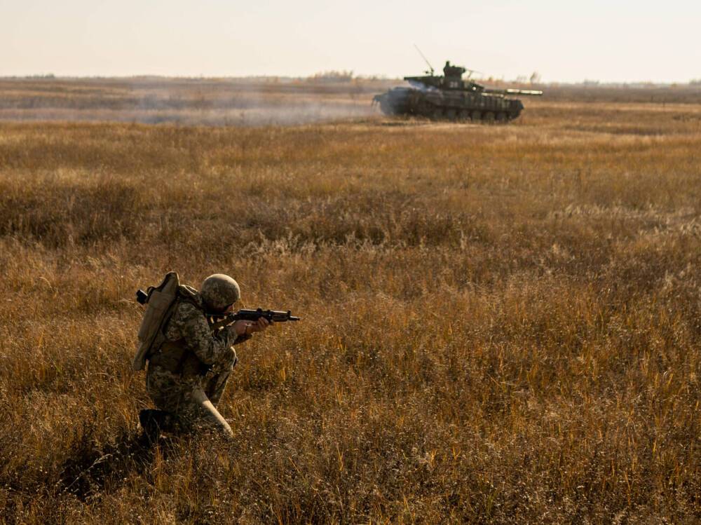 Боевики на Донбассе пять раз открывали огонь и запустили беспилотник на линию столкновения