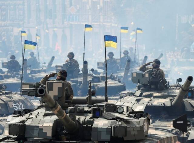 Почему министр обороны Украины в военное время должен быть гражданским лицом