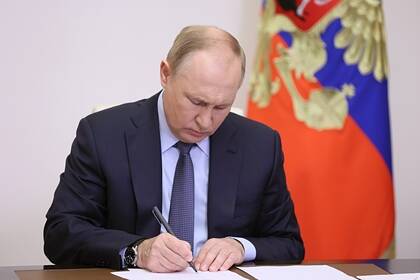 Путин внес в Госдуму поправки о повышении прожиточного минимума