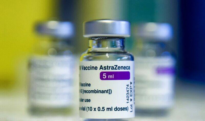 AstraZeneca подаст заявку на регистрацию вакцины от COVID-19 в России