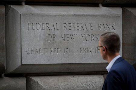 Некоторые чиновники ФРС рассматривают возможность более раннего повышения ставок