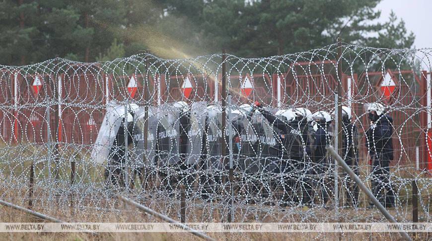 Политолог: польские власти - варвары и негодяи, они ведут себя бесчеловечно по отношению к беженцам
