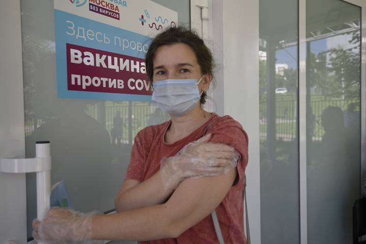 Коллективный иммунитет к коронавирусу в РФ достиг 50 процентов