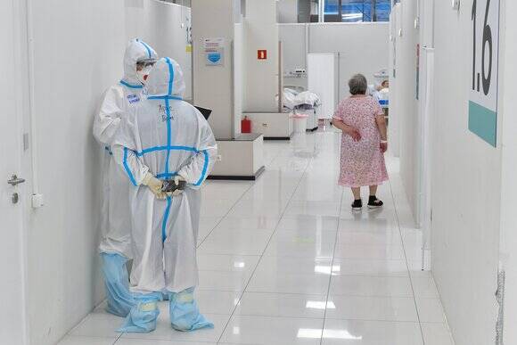Вирусолог заявил, что Россия прошла пик по коронавирусу