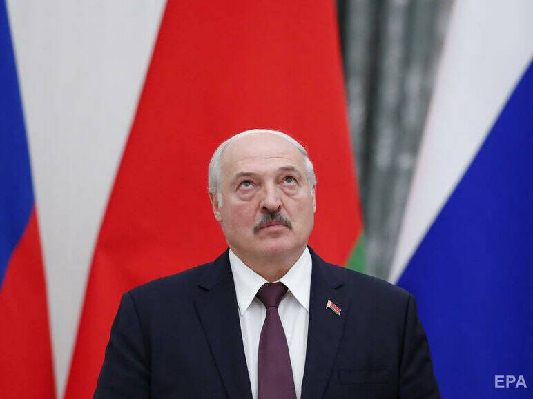 "Мы славяне. У нас есть сердца". Лукашенко заявил, что белорусские силовики могли помогать мигрантам прорываться в Польшу