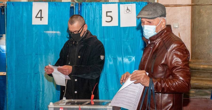 Промежуточные выборы в Верховную Раду: "Слуги народа" лидируют и в Каневе, и в Новой Каховке