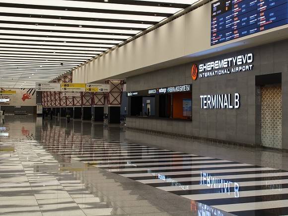 В аэропортах Москвы отменили 32 рейса и задержали 136