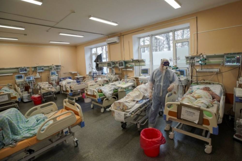 В Тульскую область для борьбы с COVID направили более 100 военных медиков