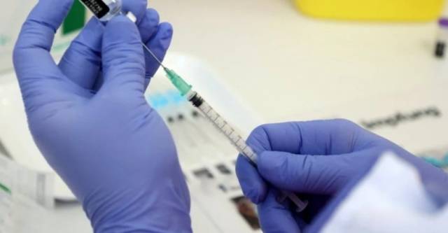 В Минздраве объяснили, является ли грудное вскармливание противопоказанием к вакцинации от коронавируса
