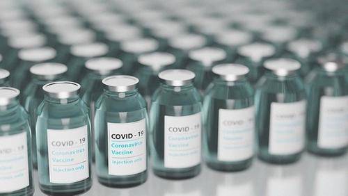 На Филиппинах пожар уничтожил почти 150 тысяч доз вакцин против COVID-19