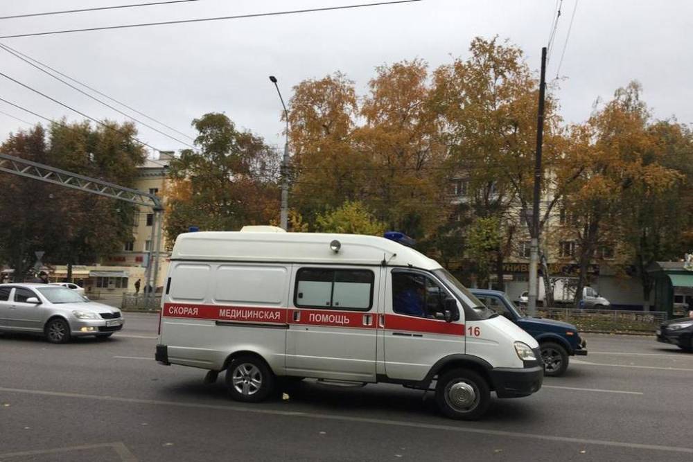 В Воронеже неизвестный сбил пенсионерку и скрылся, очевидцев просят откликнуться