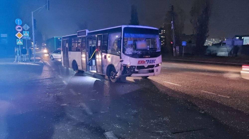 Под Киевом произошло ДТП с маршруткой, есть жертвы