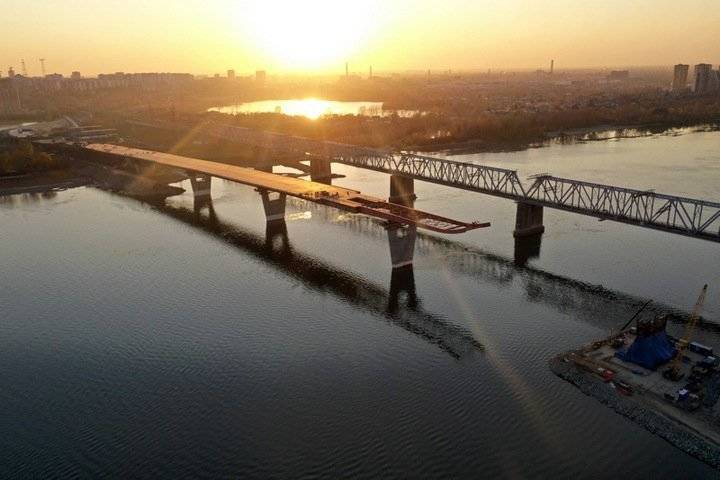СК начал проверку задержки зарплат на стройке четвертого моста в Новосибирске