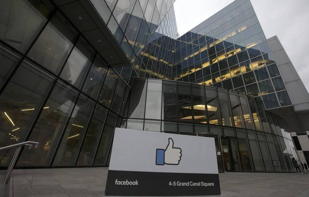 Приставы России начали принудительное взыскание штрафов с Facebook на общую сумму в 43 млн рублей