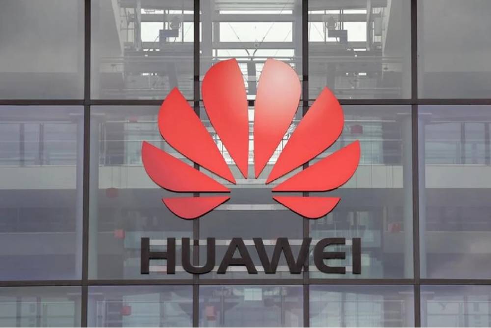Bloomberg: Huawei ведет переговоры о продаже ключевой части серверного бизнеса из-за санкций США