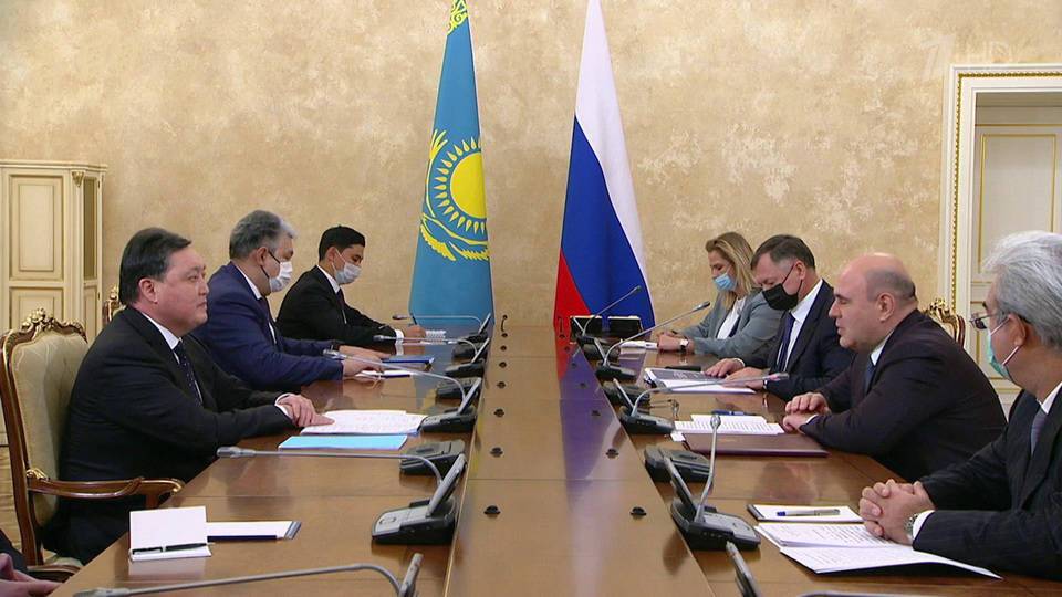Крупные совместные проекты обсудили премьеры России и Казахстана