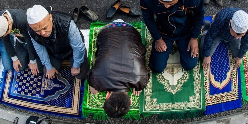 В Госдуме оценили предложение открыть в метро молельные комнаты для мусульман