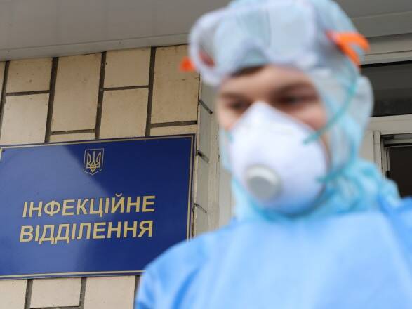 В Украине зафиксировано более 10 тысяч новых случаев COVID-19