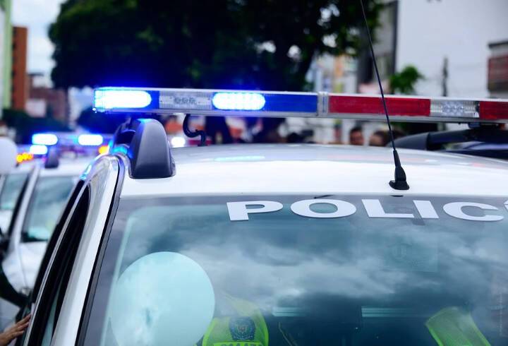 Двух мужчин доставили в полицию после сообщения о драке в Мурино