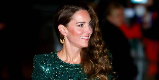 Вечерний образ Кейт Миддлтон в роскошном зеленом платье покорил публику (ФОТО)