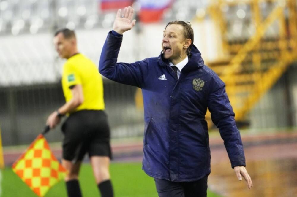 Карпин заявил, что будет руководить сборной РФ по футболу в стыковых матчах