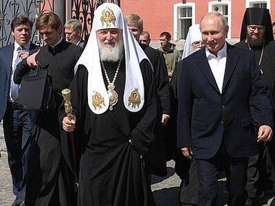 Патриарху Кириллу к 75-летию Путин подарил высшую награду России