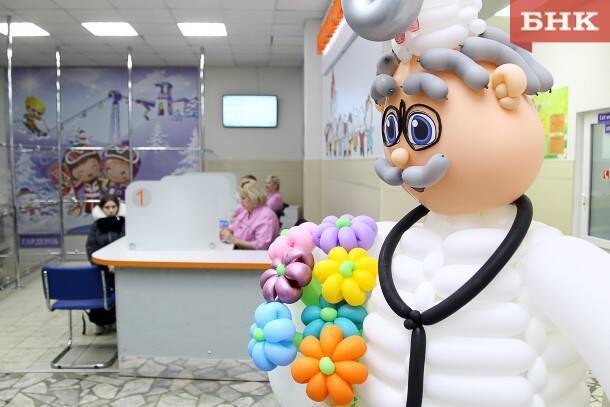 Эксперты подсчитали предлагаемую среднюю зарплату педиатрам в Сыктывкаре