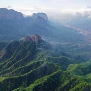 В Китае в горах при неизвестных обстоятельствах погибли четыре геолога