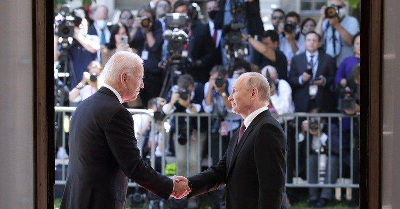 В МИД РФ рассказали о подготовке к встрече Путина с Байденом