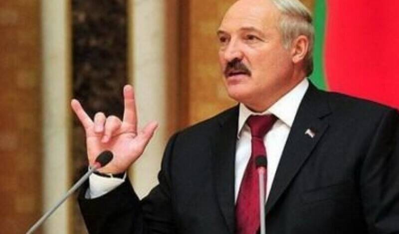 Лукашенко пообещал диалог с Тихановской, «когда Путин начнет переговоры с Навальным»