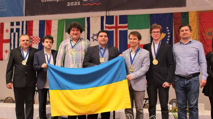 Зеленский поздравил украинских шахматистов с победой