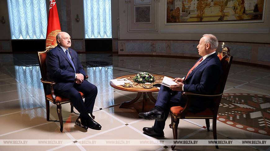 Лукашенко: мне глубоко наплевать, что обо мне думают в Англии, США или Евросоюзе