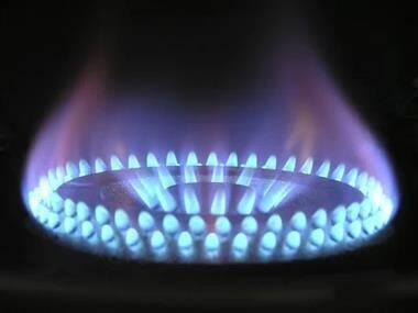 Цены фьючерсов на газ в Европе к закрытию торгов опустилась ниже $1000