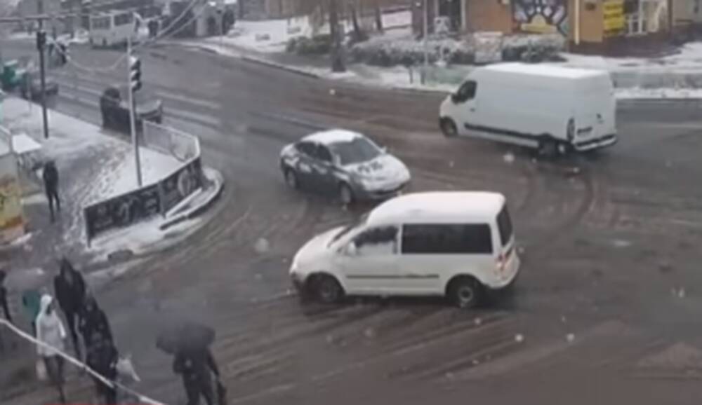 Резкое похолодание, дожди и снег, но не везде: синоптик Диденко предупредила об ухудшении погоды во вторник, 23 ноября
