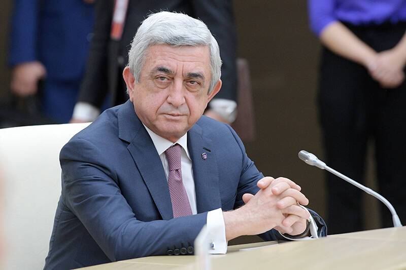Экс-президента Армении Саргсяна обвинили во взятке