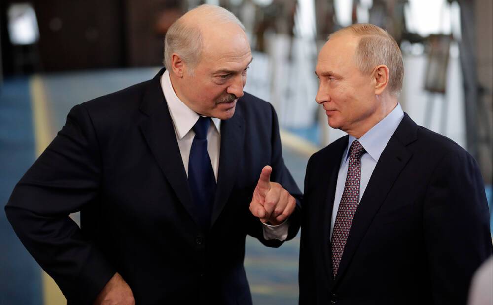 Лукашенко пообещал пойти на переговоры с Тихановской, если Путин сделает так же с Навальным