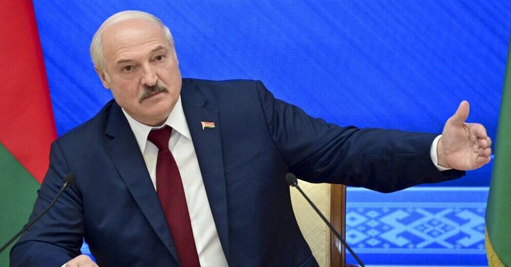 "Вырежем всех мерзавцев, которых вы финансировали": полная расшифровка интервью Александра Лукашенко Би-би-си