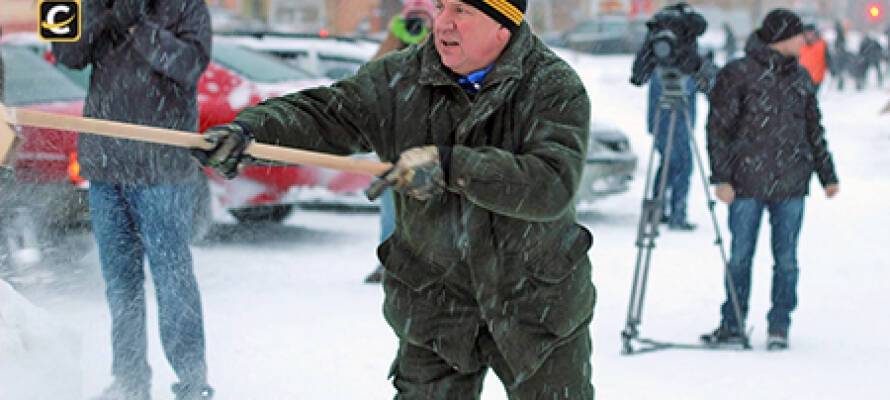 Эксперимент по привлечению населения к уборке снега готовится в Санкт-Петербурге