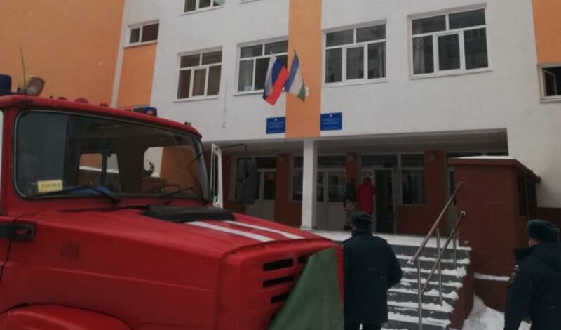 354 человека были эвакуированы из школы в Уфе