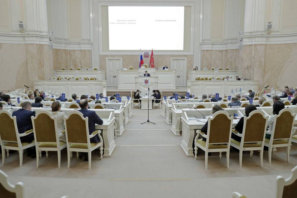 ЗакС Петербурга одобрил продление онлайн-слушаний по градостроительству до конца 2022 года