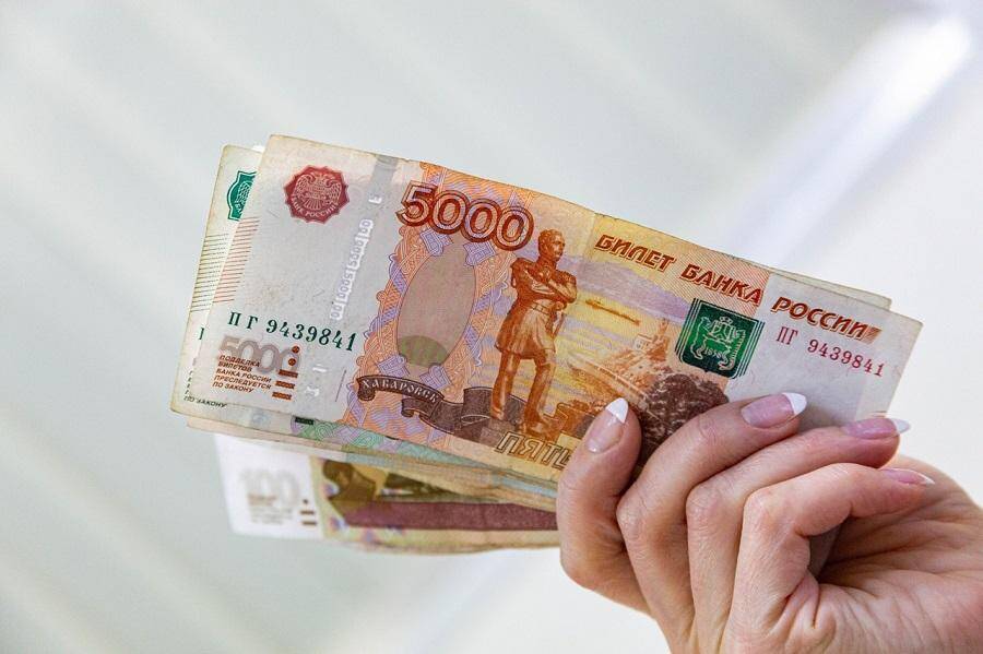 Всем, кто зарабатывает меньше 100 тысяч рублей: в Госдуме готовят новую выплату россиянам