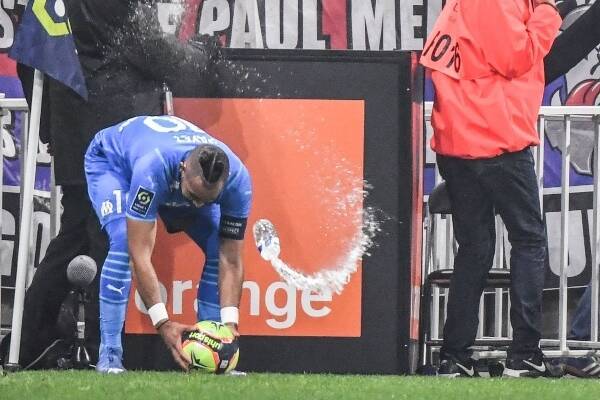 Французский фанат получил полгода условно за бросок бутылкой в футболиста «Марселя»