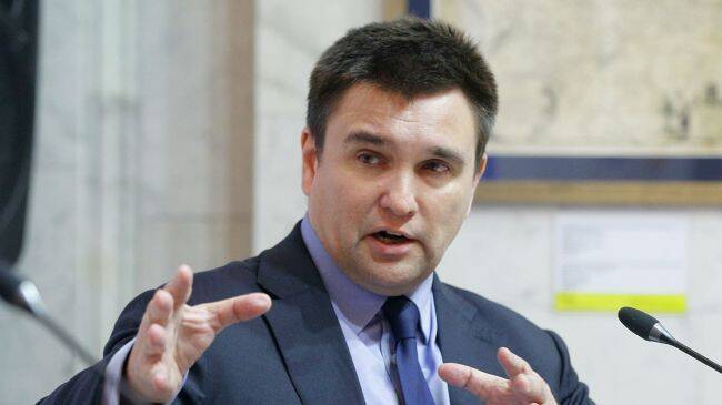 Экс-глава МИД Украины пригрозил России «адскими санкциями»