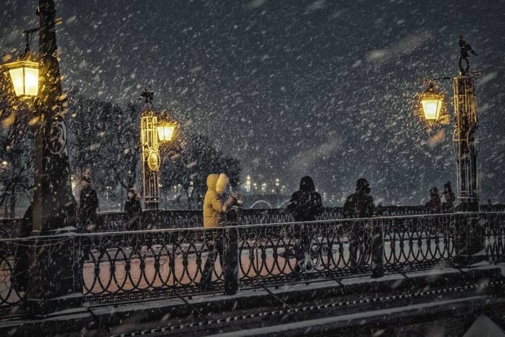 Первый снег: петербуржцы делятся кадрами подступающей зимы